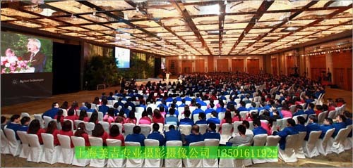 光影的藝術(shù) 美吉與POCO攝影的視覺盛宴