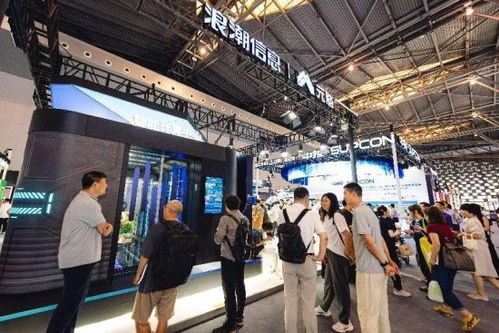 WAIC 2024 搭基座，促應(yīng)用，AI企業(yè)勤修內(nèi)功迎黃金期